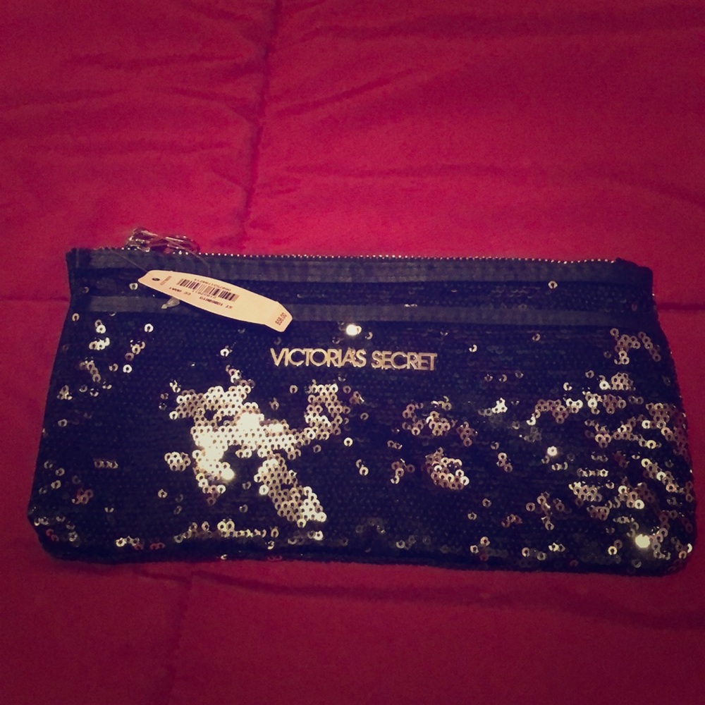 Small Victoria’s Secret clutch. NWT